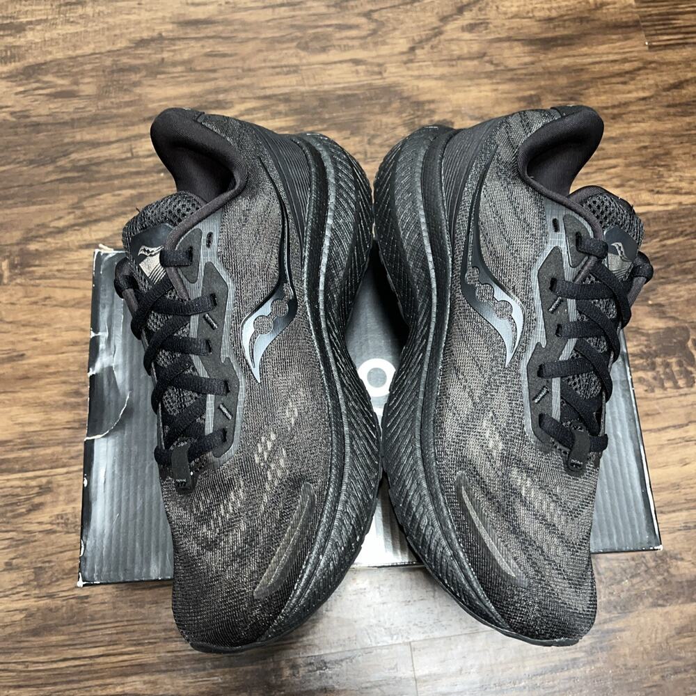 Saucony Triumph 19 Women’s Triple Black Running Shoes S10678-14 Size 9 New